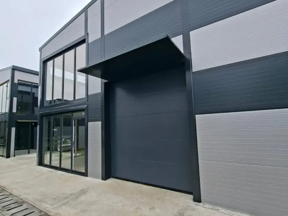 Hala de Vânzare în Ștefăneștii de Jos, Ilfov - Structură Metalică Modernă, Acces Facil